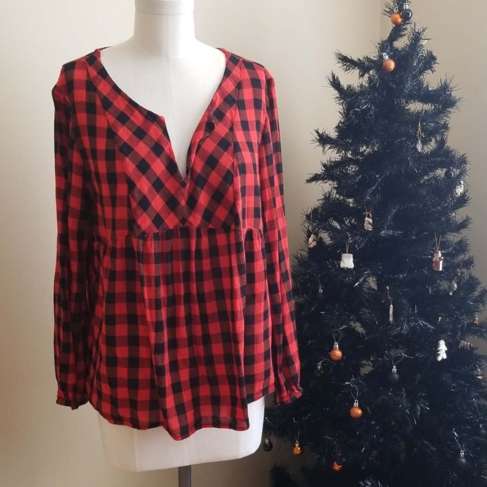Old Navy buffalo plaid top